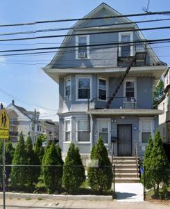 Massive 5 bedroom Close to NYC