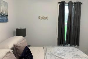 Cozy Coastal Retreat N Lake Ontario Sleeps 8