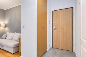 Sarmacka 4B by NYX Apart