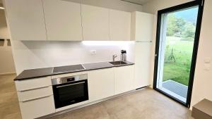 Charming apartment with garden & parking