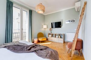 Attico incantevole con idromassaggio e terrazzo