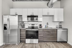 Tropicana Field 1 Bed in Downtown With Free Parking