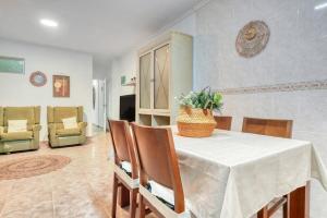 Casa Playa Arenas con Terraza