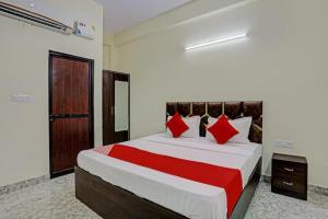 New 3D oyo hotel and restaurant