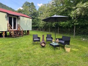 Unique Dutch Retro House "Stará Láska" - Natural Slovakia