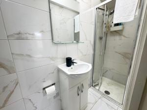 BETTY HOMES Camden STUDİOS