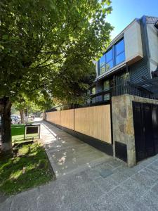 Monoambiente centrico con jardin