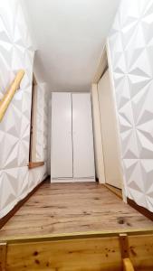 2 separate bedrooms and living room fully equipped with AC