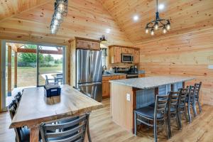 3 Mi to St Lawrence River Spacious Ranch Home