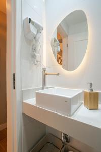 Studio com sauna, piscina e academia próximo às praias oceânicas