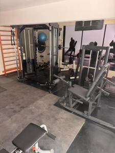 Studio com sauna, piscina e academia próximo às praias oceânicas