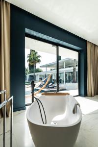 Villas Villa L-oasis, piscine interieur, exterieur sauna, cinema : photos des chambres