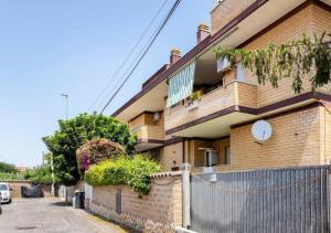 Royal Penthouse - Fiumicino Airport - Three-Bedroom Suite