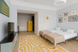 Modern Flat in Historical Building in Central Area