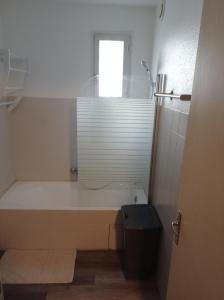 Studio à 10min à pieds des Cures