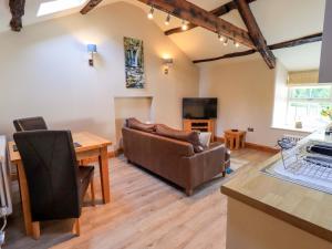 Abbots Reading Mews 2