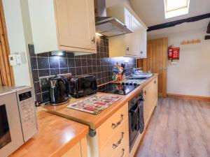 Abbots Reading Mews 2