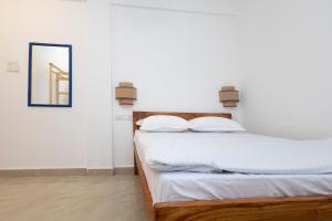 Horn Ok Please Hostel Mandrem