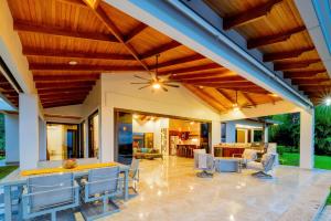 Hacienda Jaguar - by Pura Villas