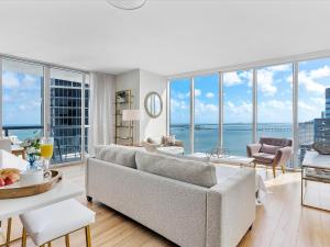 MVR - Bay & City Views from the 45th