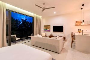 Jungle Studios at 525 Tulum