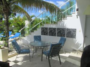 Villa Serenity In The Sun