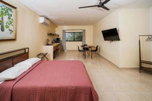 Spacious Loft and Large Bath Casa Jurel