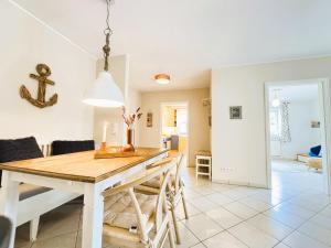 Strandquartier LA - FeWo mit Terrasse nur wenige Meter zum Meer und Strand