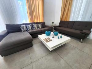 Unique 3 Bedrooms Villa las Palmas 41