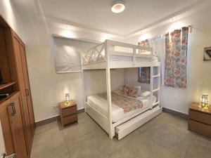 Unique 3 Bedrooms Villa las Palmas 41