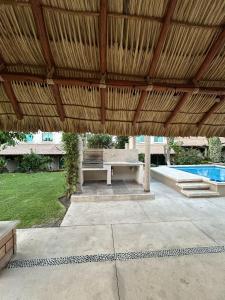 Tulipanes Pool AC WiFi