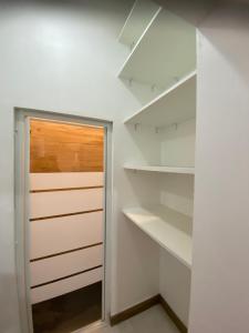 Maisons de vacances Maisonnette climatisee avec jardin proche ocean : photos des chambres