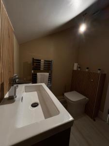 Gorgeous Buxton Park Apartment