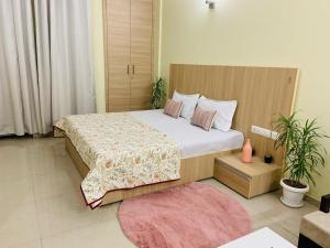 Anandam- Place of Happiness- Balcony & Garden View