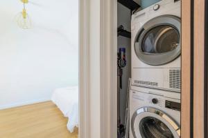 Maisons de vacances L-Orangerie, Maison moderne avec jardin : photos des chambres
