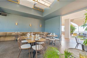 Menlyn Luxury Studio KingBed XL Free Parking 137