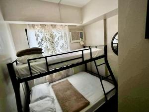 PATSY- 2BR at Camella Northpoint WIFI and NetFlix