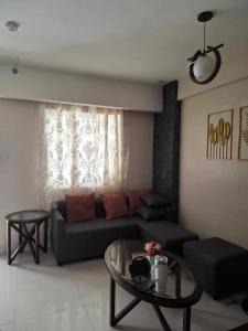 PATSY- 2BR at Camella Northpoint WIFI and NetFlix