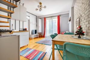 Cosy Triplex Flat