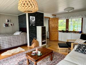 Lumossa Aurora Lakeside House