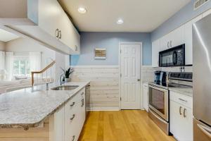 Sea Colony --- 54045 Seashell Ln