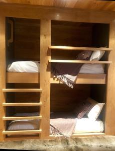 Leonville Luxury Apartment