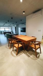 Modern 265m2 Flat BBQ Pool Gym