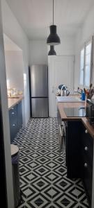 Maison avec piscine entre plage et montagne