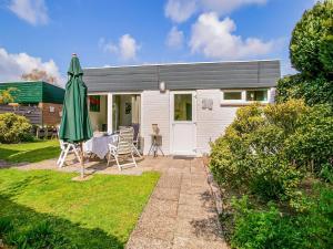 Bungalow in Noordwijk near Beaches