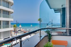 Dios Ponte 102 Beachfront