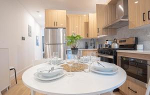 Chic & Modern 3BR Retreat in the Heart of Brooklyn