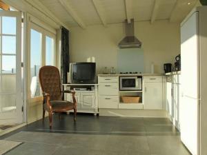 Holiday Home Egmond near Beach