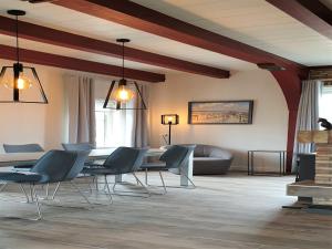 Holiday Home in Texel near Sandy Beaches