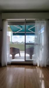 Departamento con terraza y cochera incluída